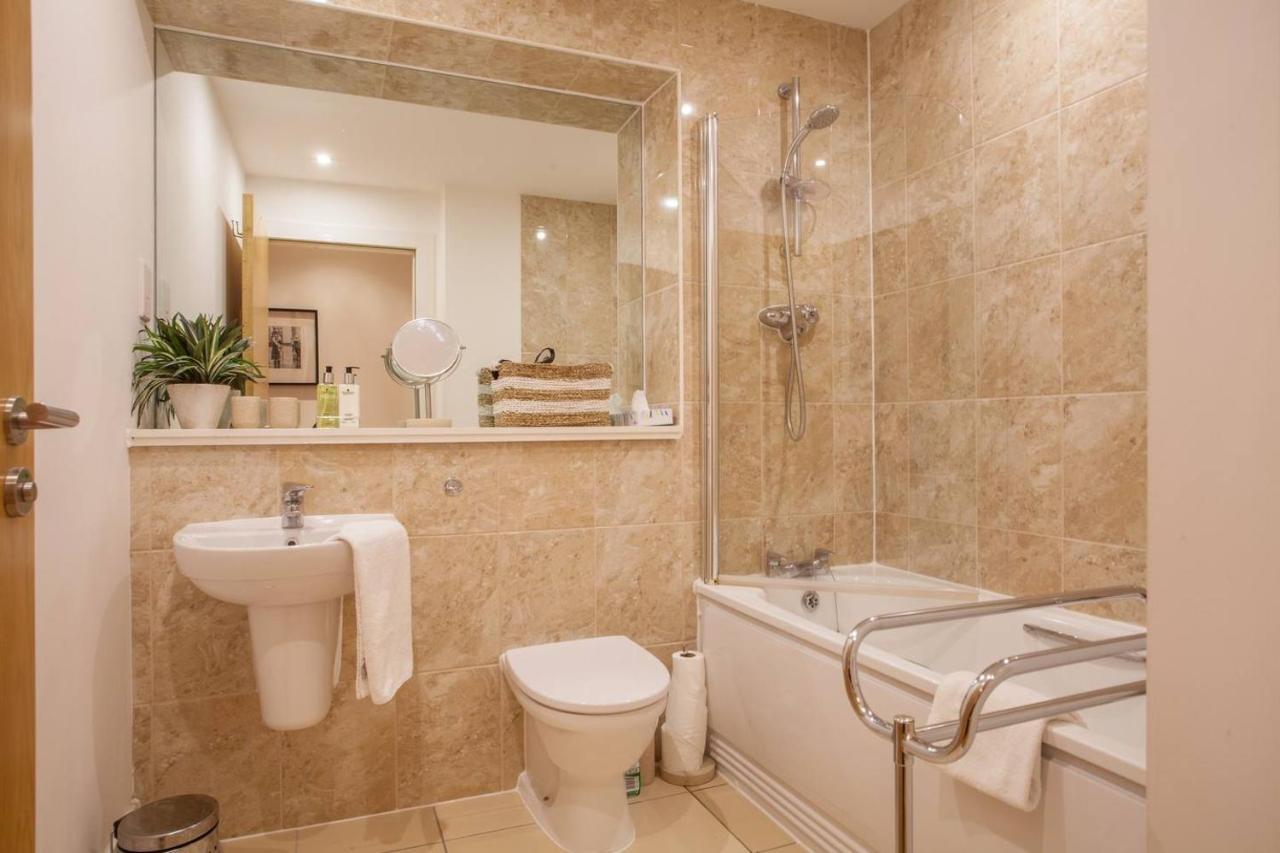 1 Bedroom Flat In The Heart Of Merchant City Глазгоу Екстериор снимка